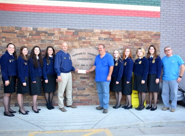 HUMPHREY’S FARMERS CO-OP GIVES $7,900 TO LOCAL FFA CHAPTERS