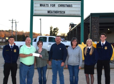 HUMPHREY’S FARMERS CO-OP GIVES $7,900 TO LOCAL FFA CHAPTERS